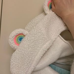 Sm2piece PJset bear sweatshirt & rainbow leggings There’s a pocket for a plushy.